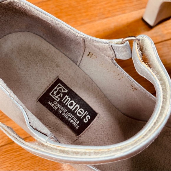 Manel’s silver Mary Jane shoes - Picture 5 of 8